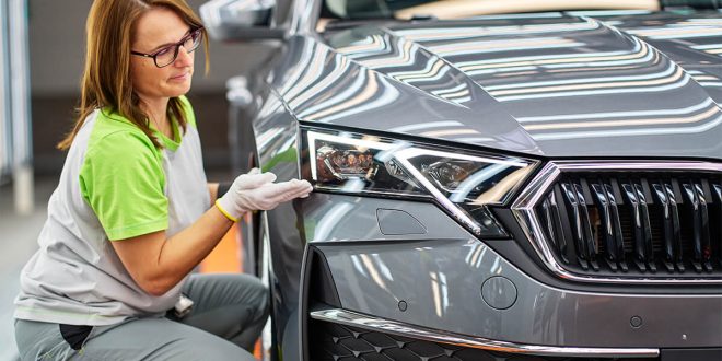 Škoda Auto lanza la producción del renovado Octavia: un nuevo capítulo en sostenibilidad e innovación